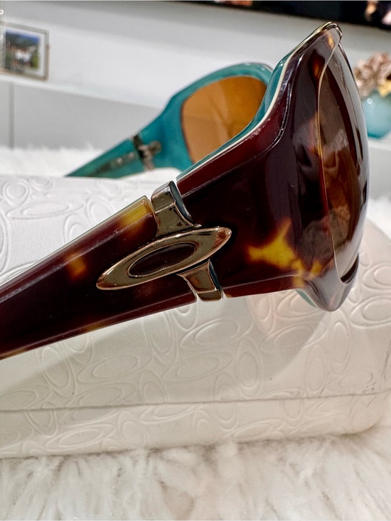 Oakley Accessories - Vintage OAKLEY Disobey 05-321 57mm Brown Tortoise Oversized Wrap Sunglasses